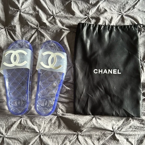 Chanel Women's Stylish Purple Sandals - Picture 1 of 6